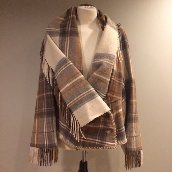 Alexander McQueen coat shrug ASO Jessica - Picture 2 of 5